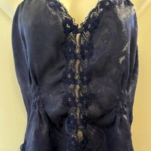 Victoria’s Secret Lace Cami Sleep One-Piece romper, size Med